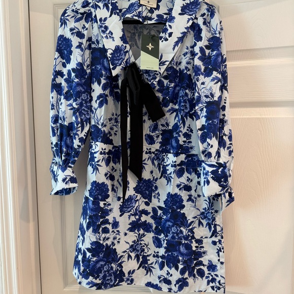 Tuckernuck Blue Floral Dress with Black Bow - Picture 1 of 4